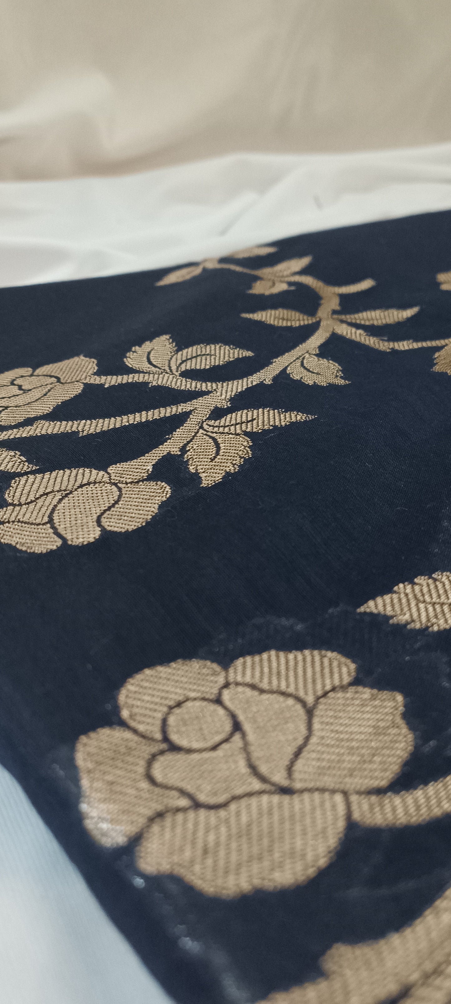 Neelabhr Muga Linen-Silk-Cotton Saree