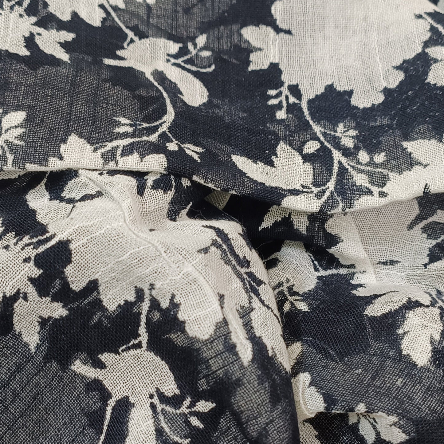 Eclipse Shadow Ajrakh Print Linen Saree