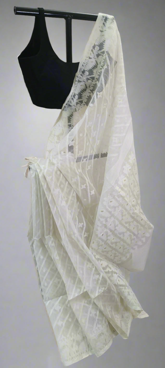 Shwetsona Muslin Dhakai Saree