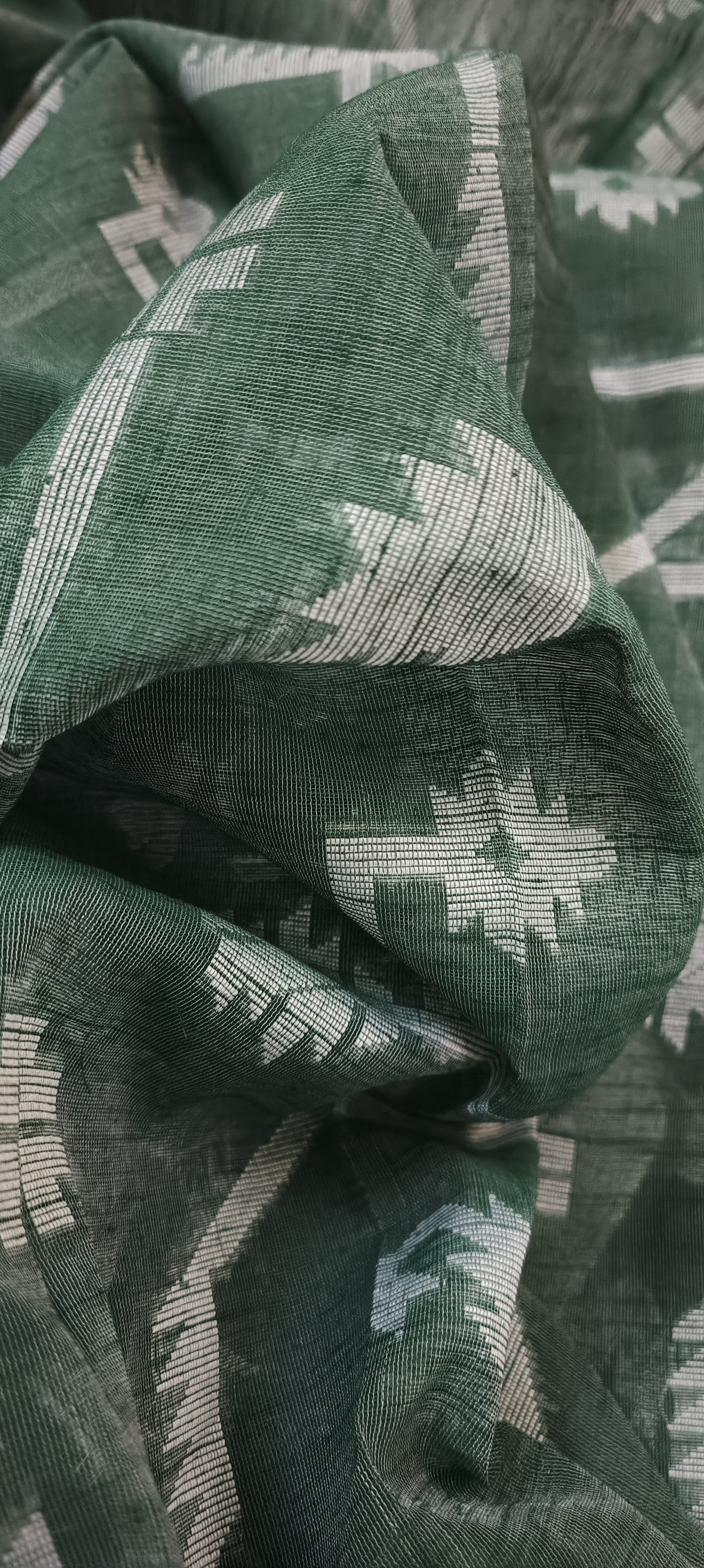 VANIRA Muslin Cotton Saree