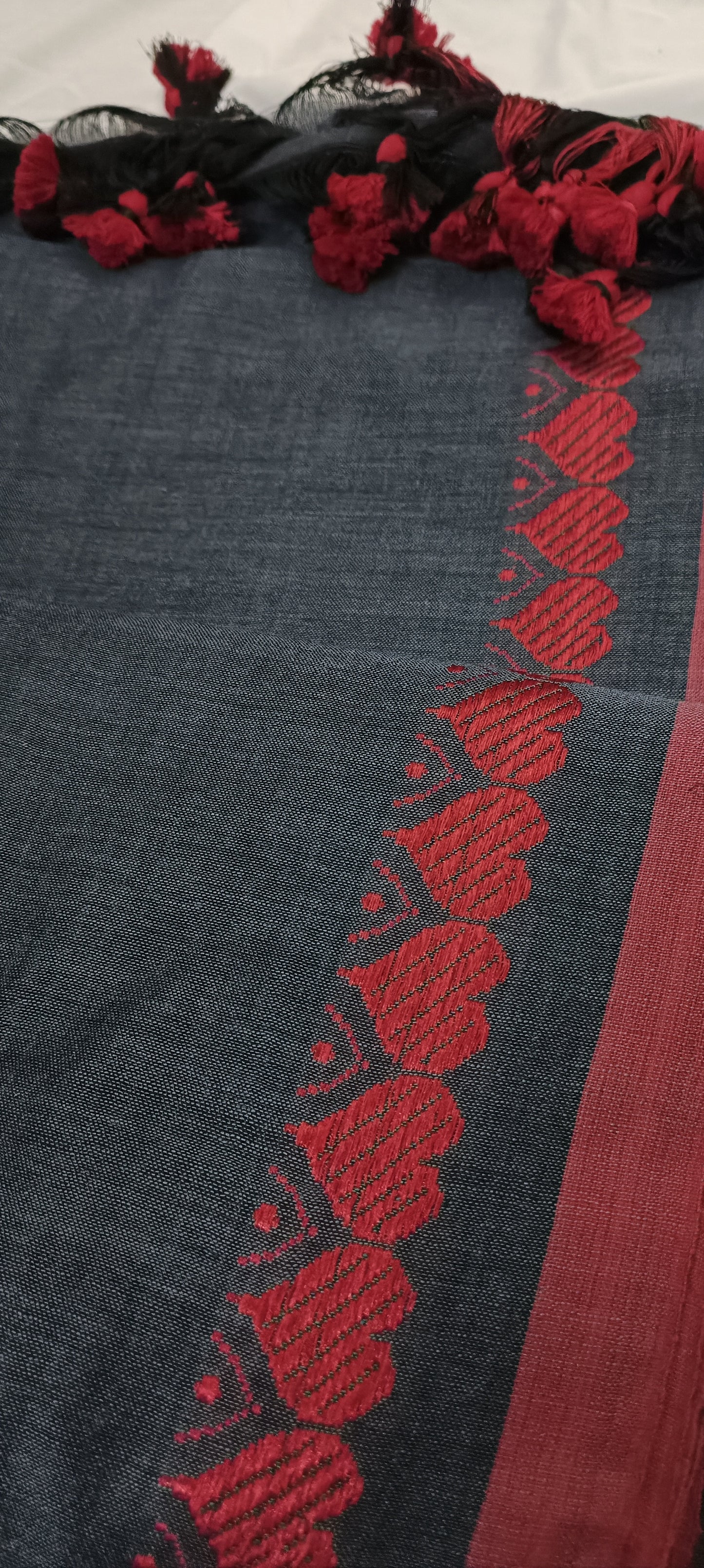 RAKTASHA Handwoven Cotton Saree