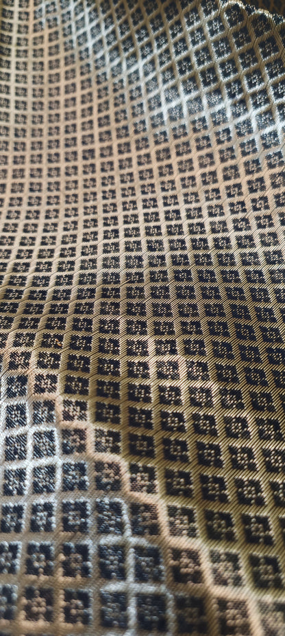 Neelabhr Muga Linen-Silk-Cotton Saree