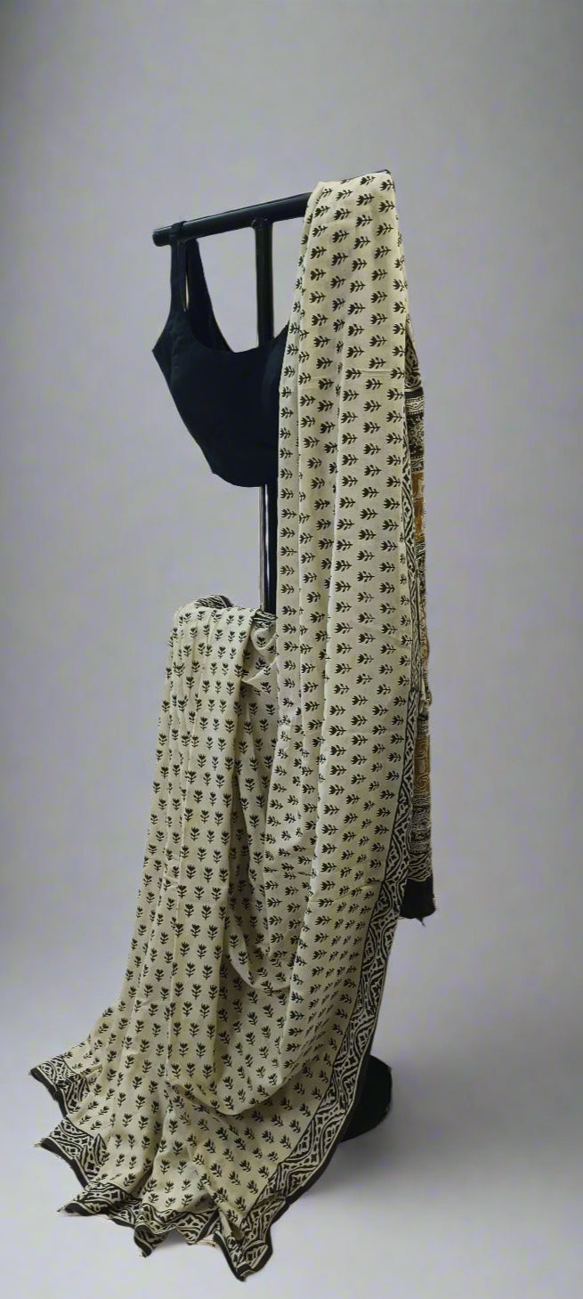 Moon-Ink Maheshwari Dhabu Print Saree