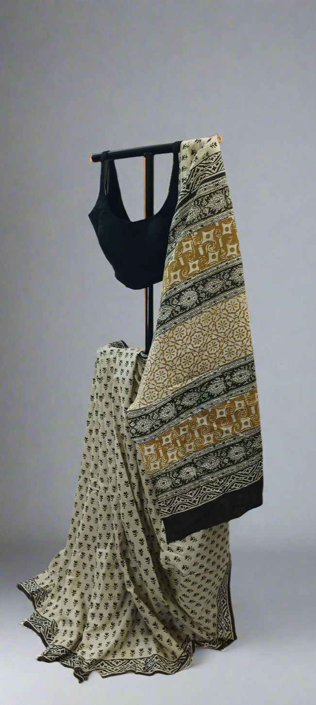 Moon-Ink Maheshwari Dhabu Print Saree