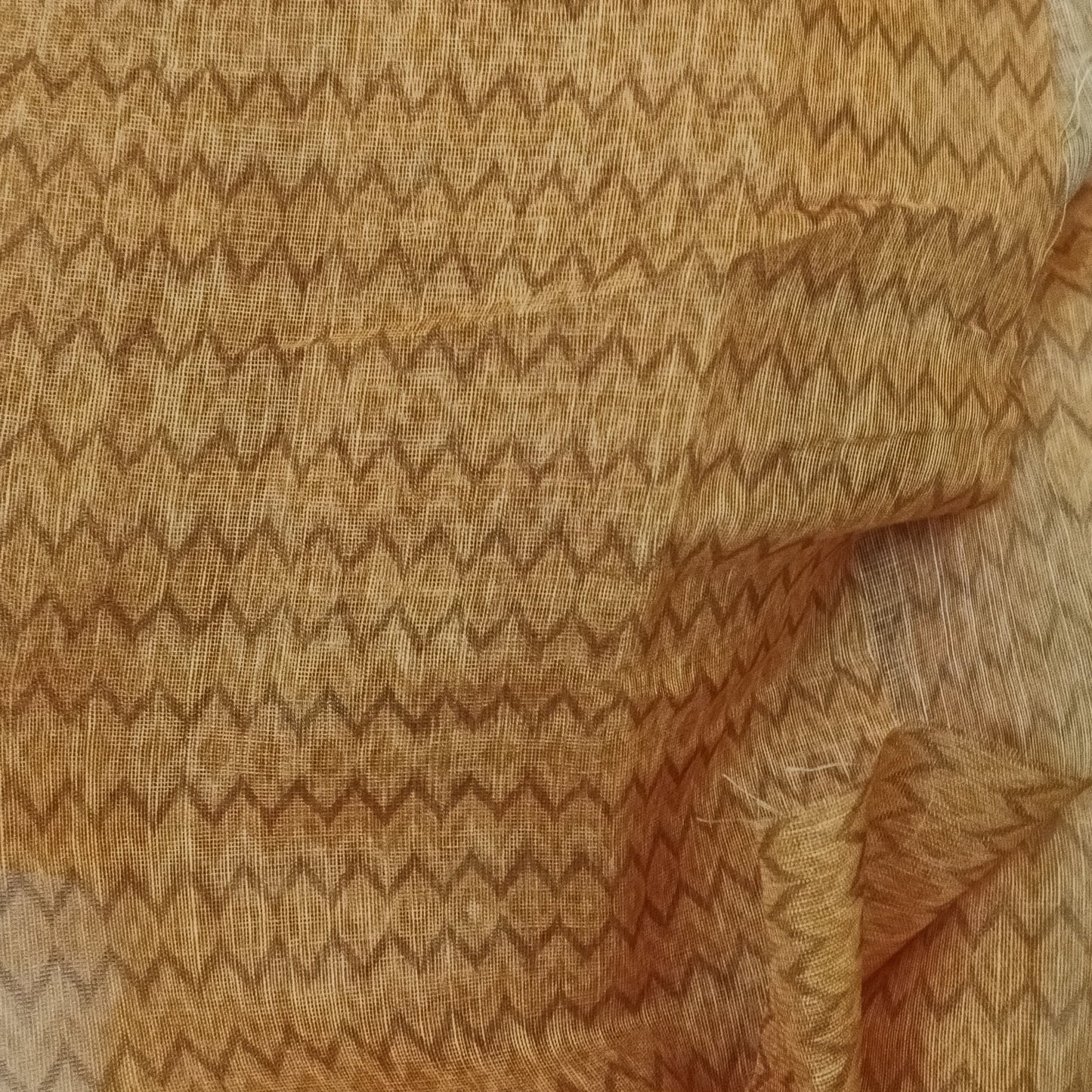 Patralekha Linen Saree with Leaf Print