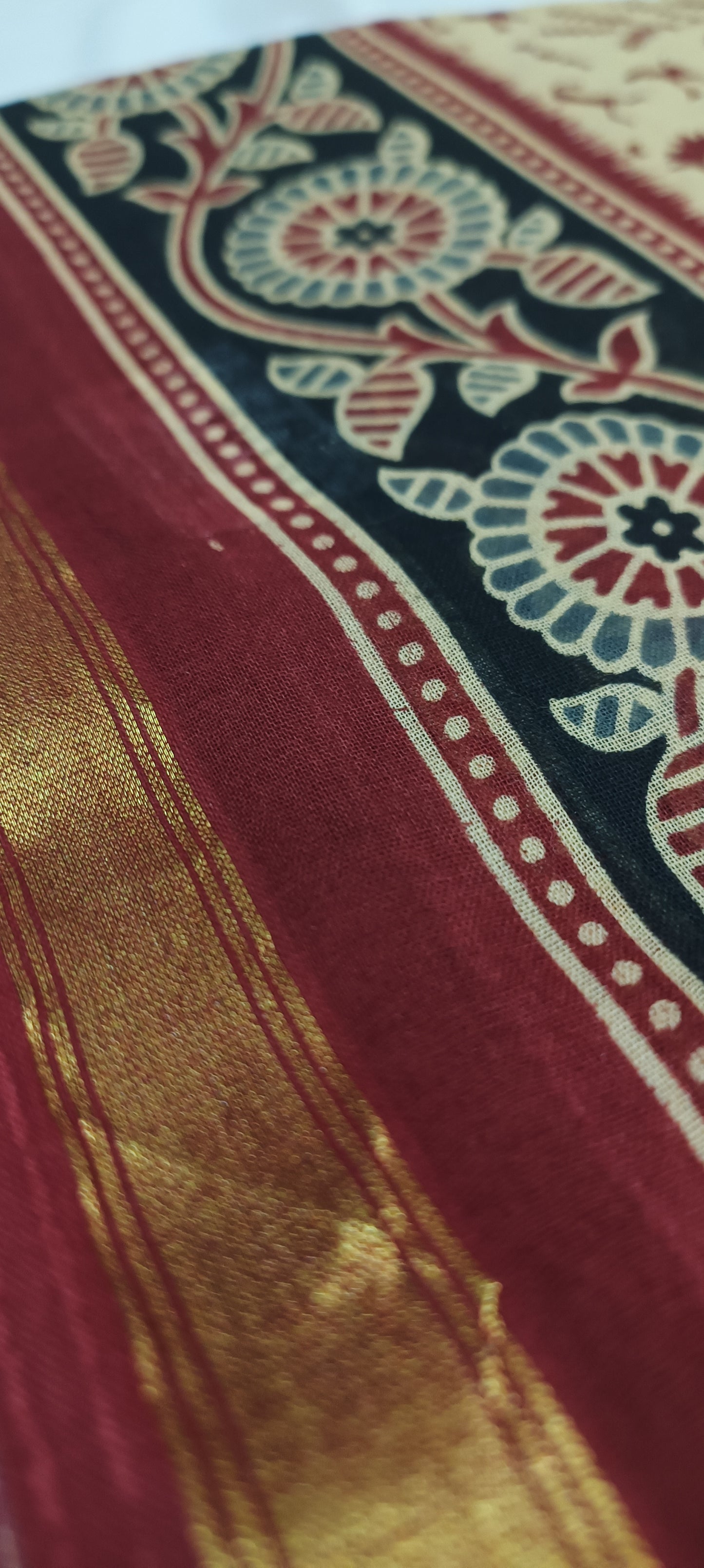 Tamal Gold Maheshwari Dhabu Print Saree