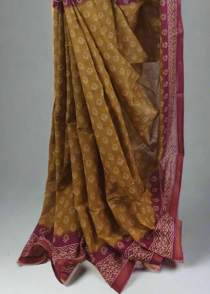 Gulmohar Rust Maheshwari Dhabu Print Saree