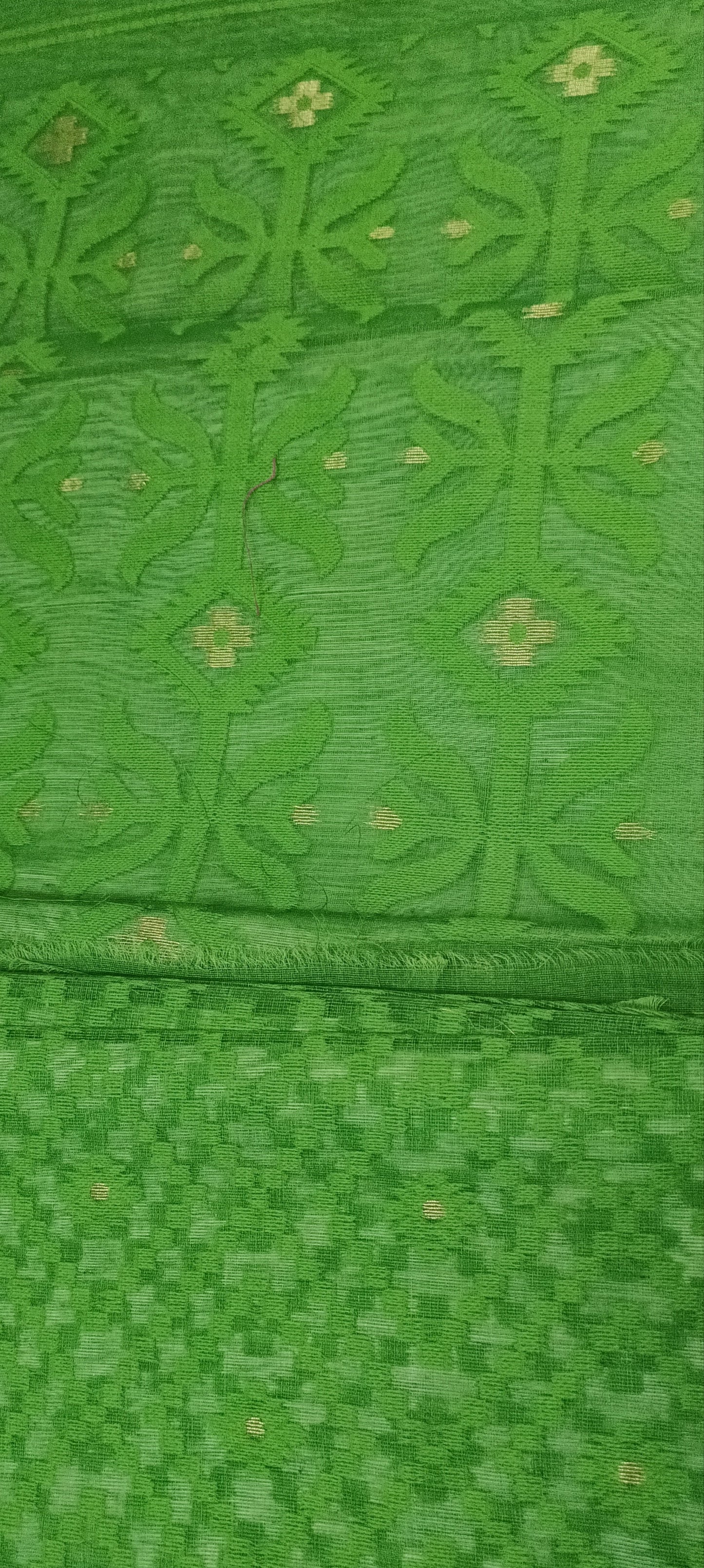Parrot Whisper Dhakai Taant Saree