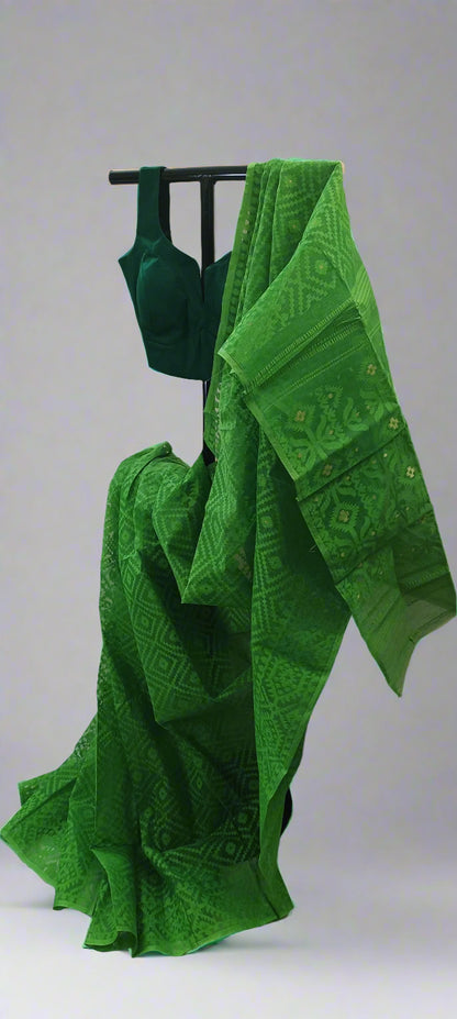 Parrot Whisper Dhakai Taant Saree