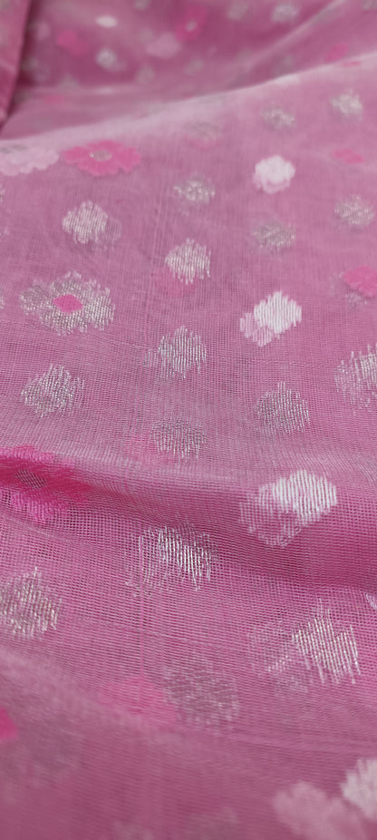 Gulchhadi Veil Dhakai Taant Saree