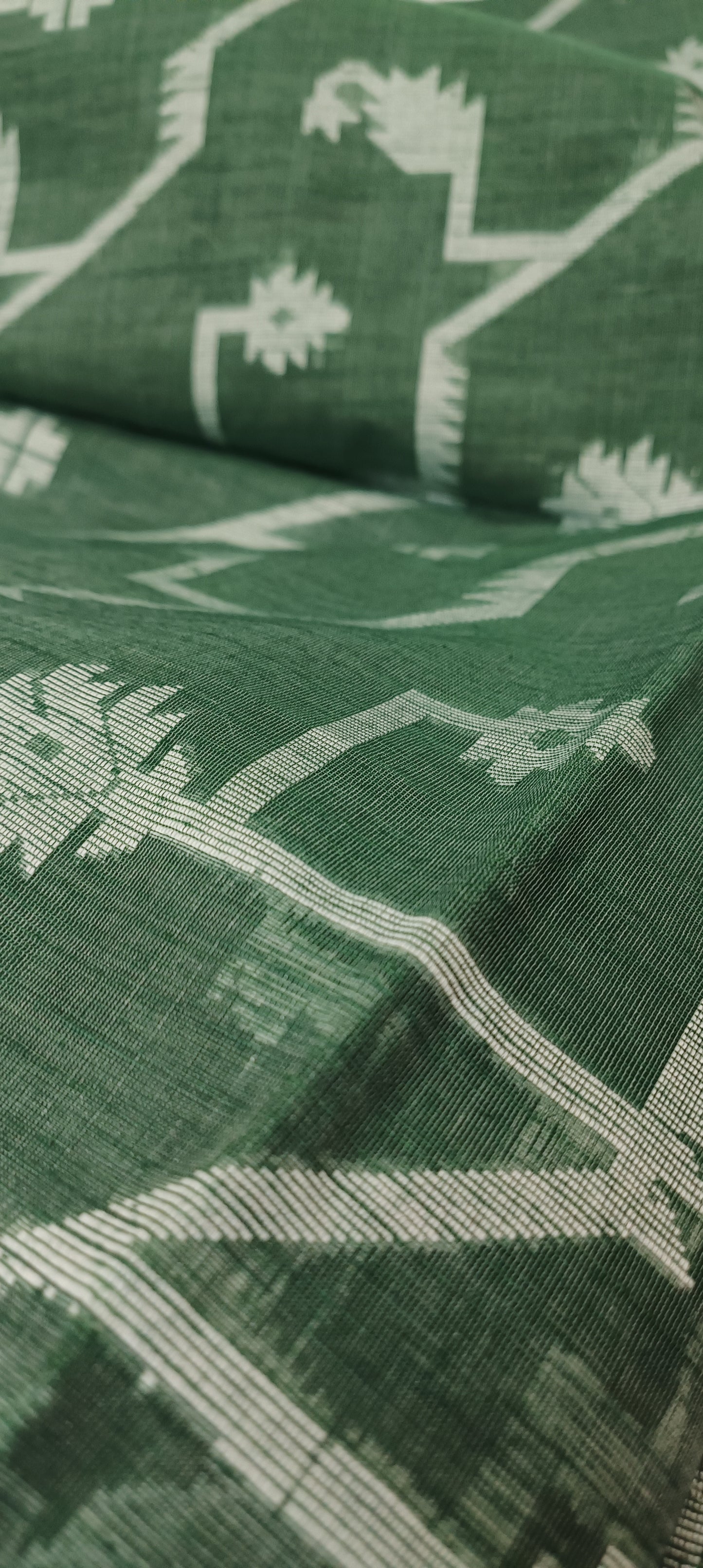 VANIRA Muslin Cotton Saree