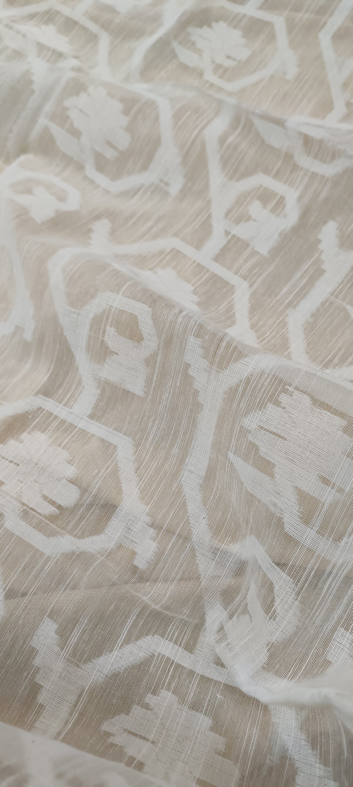 SHAANTIDHAARA White Jamdani Cotton Saree