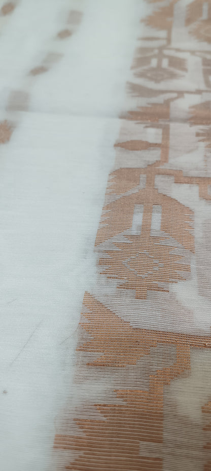 KOMOLKANTI White Jamdani Cotton Saree