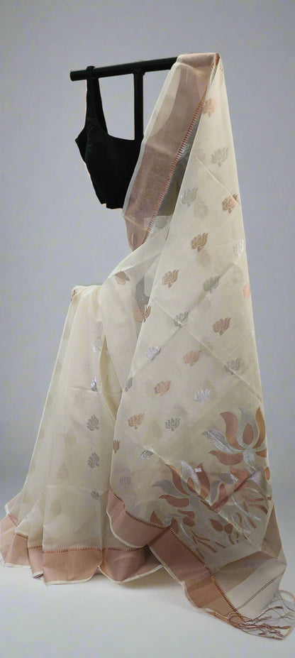 CHANDRAPUSHPO – Cream Jamdani Cotton Saree
