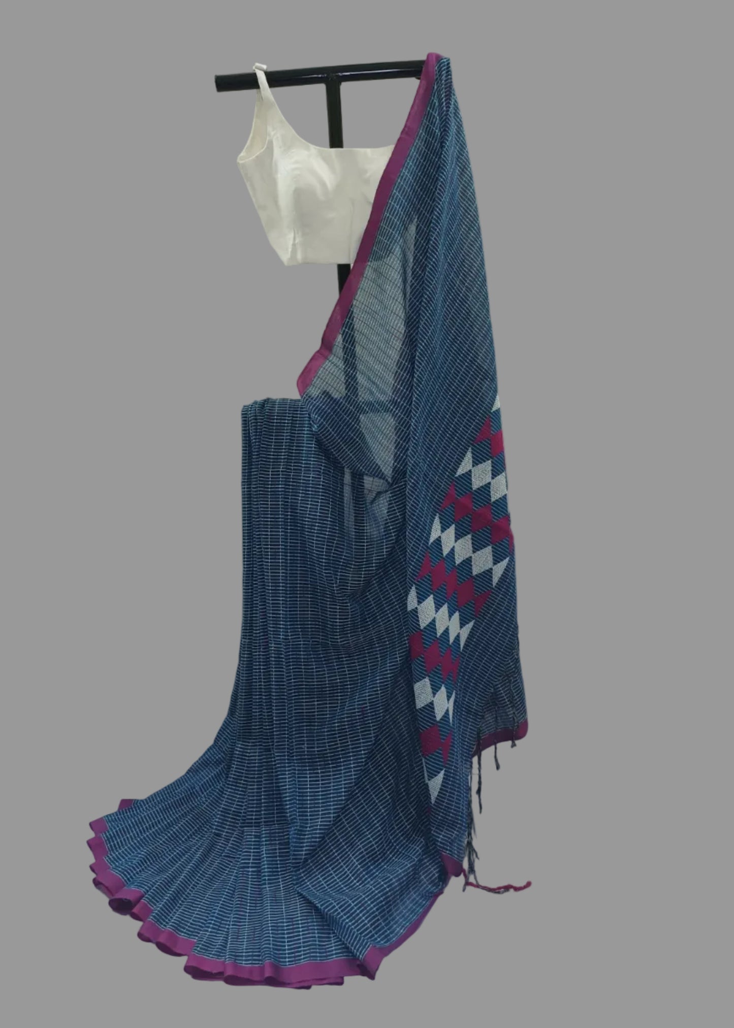 Neel Rekha Kantha Stitch Cotton Saree