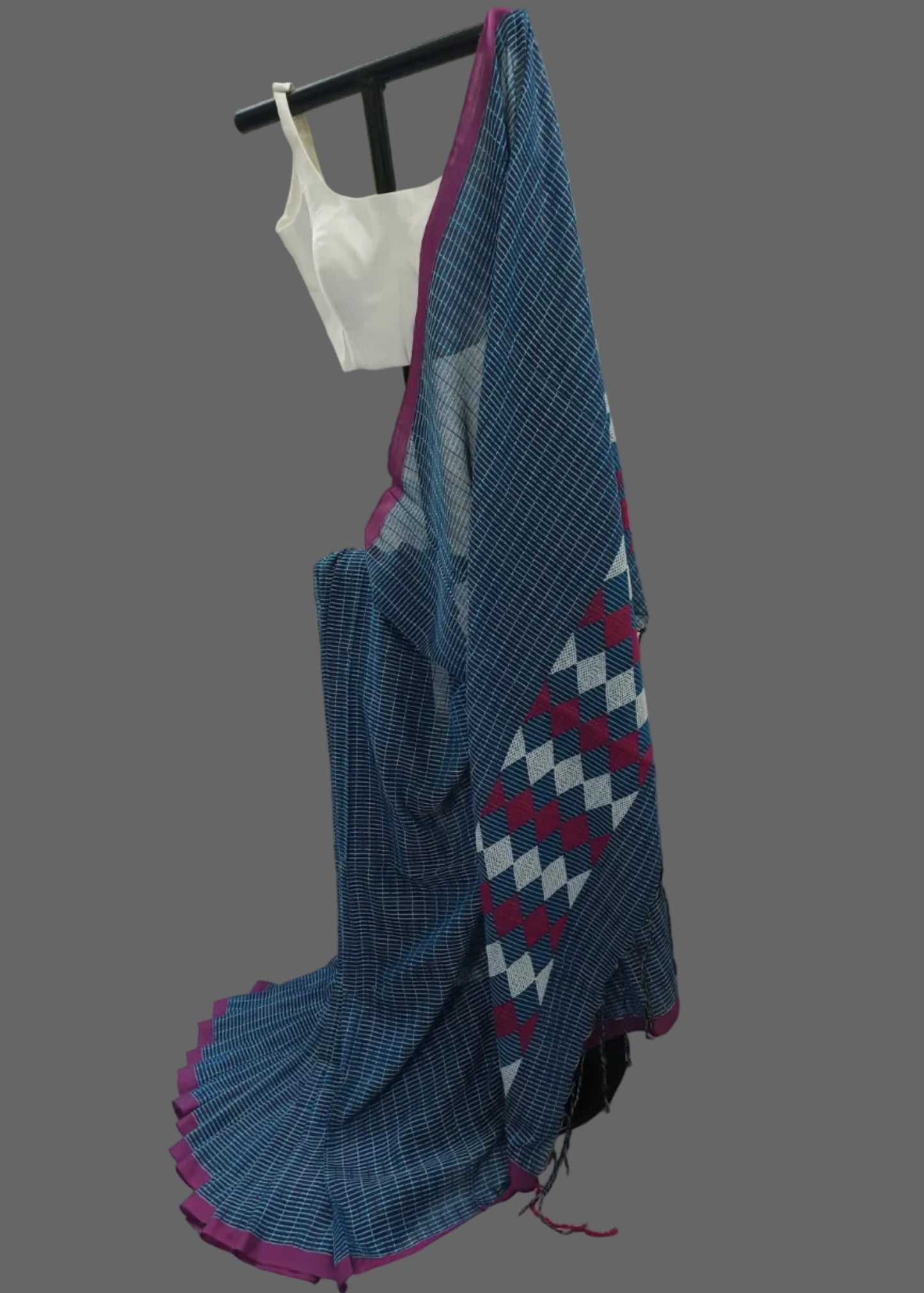 Neel Rekha Kantha Stitch Cotton Saree