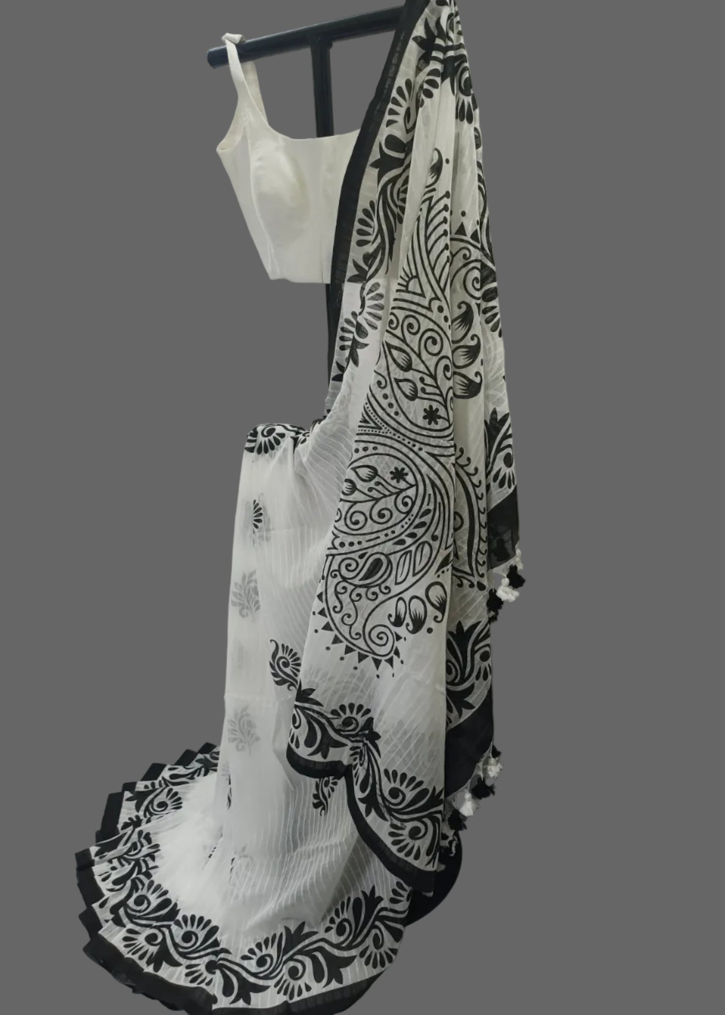Shwet Rekha Cotton Saree