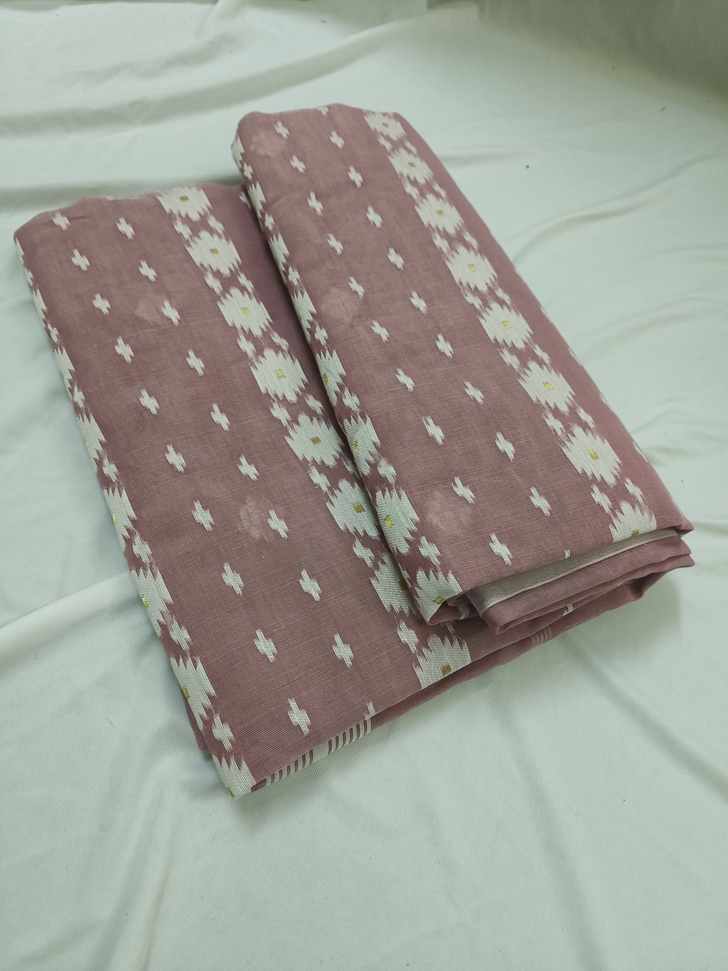 Gulabi Noor Jamdani Linen Saree