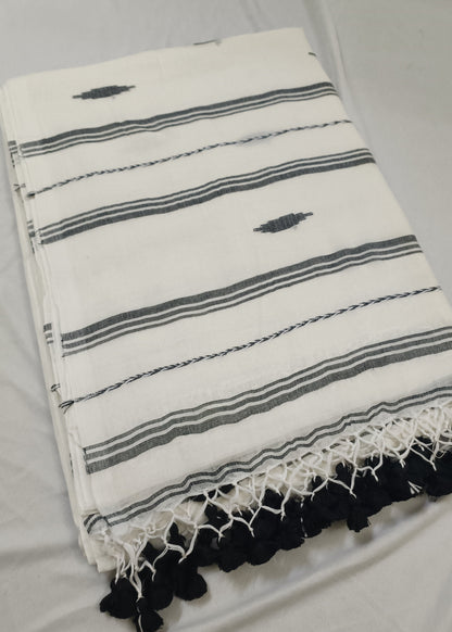 Aabha White Cotton Saree