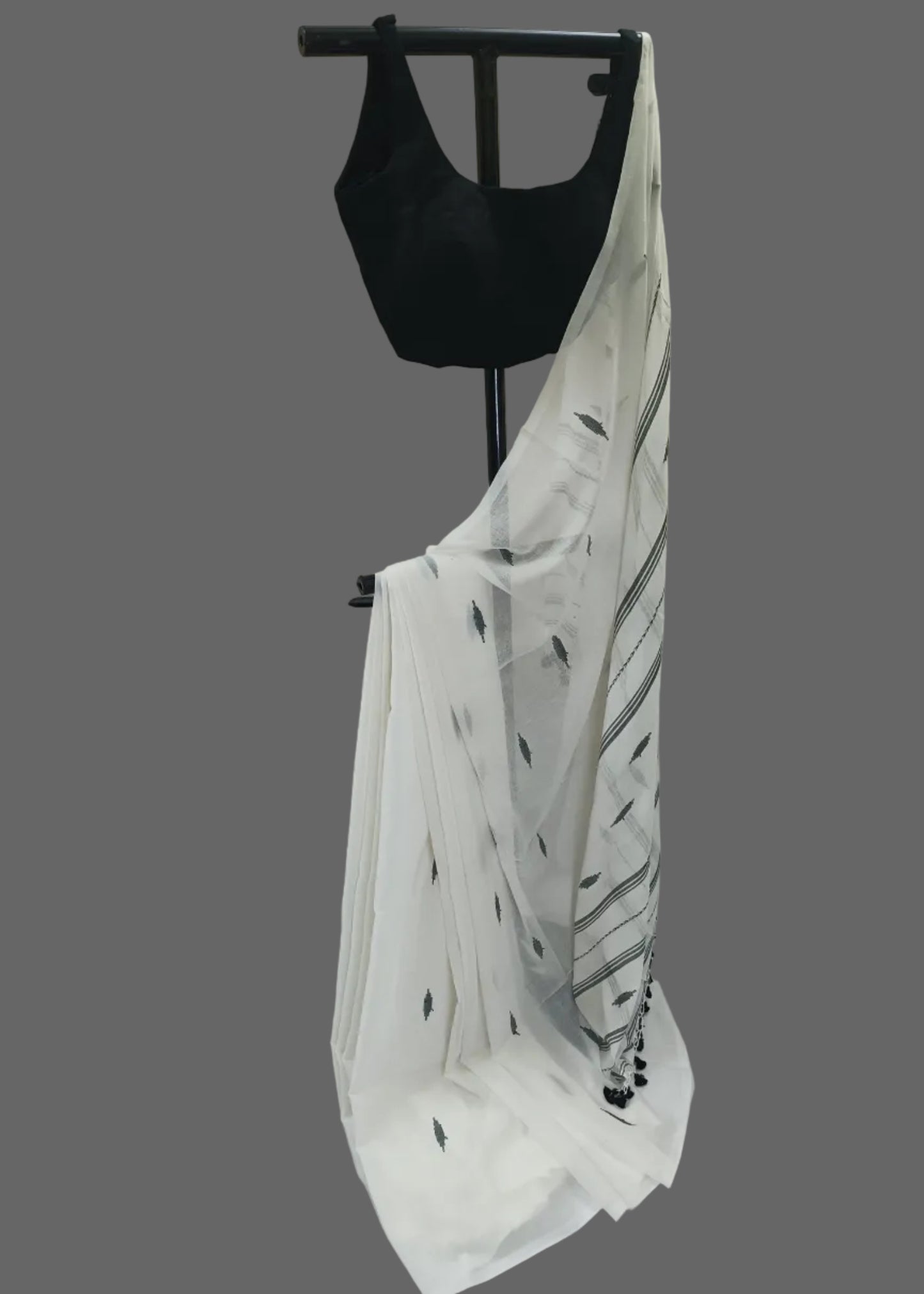 Aabha White Cotton Saree