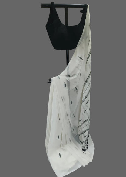 Aabha White Cotton Saree