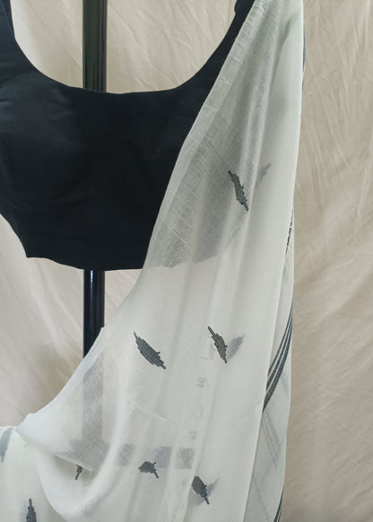 Aabha White Cotton Saree