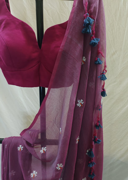 Gulnaar Embroidered Mul Cotton Saree