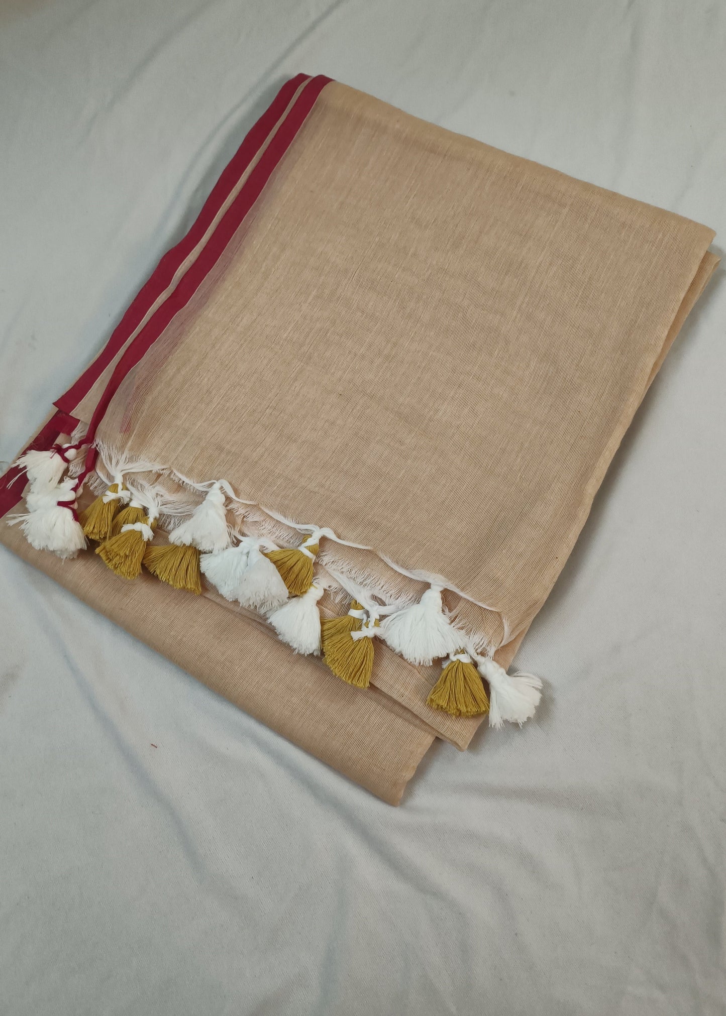 Mrinalini Peach Mul Cotton Saree