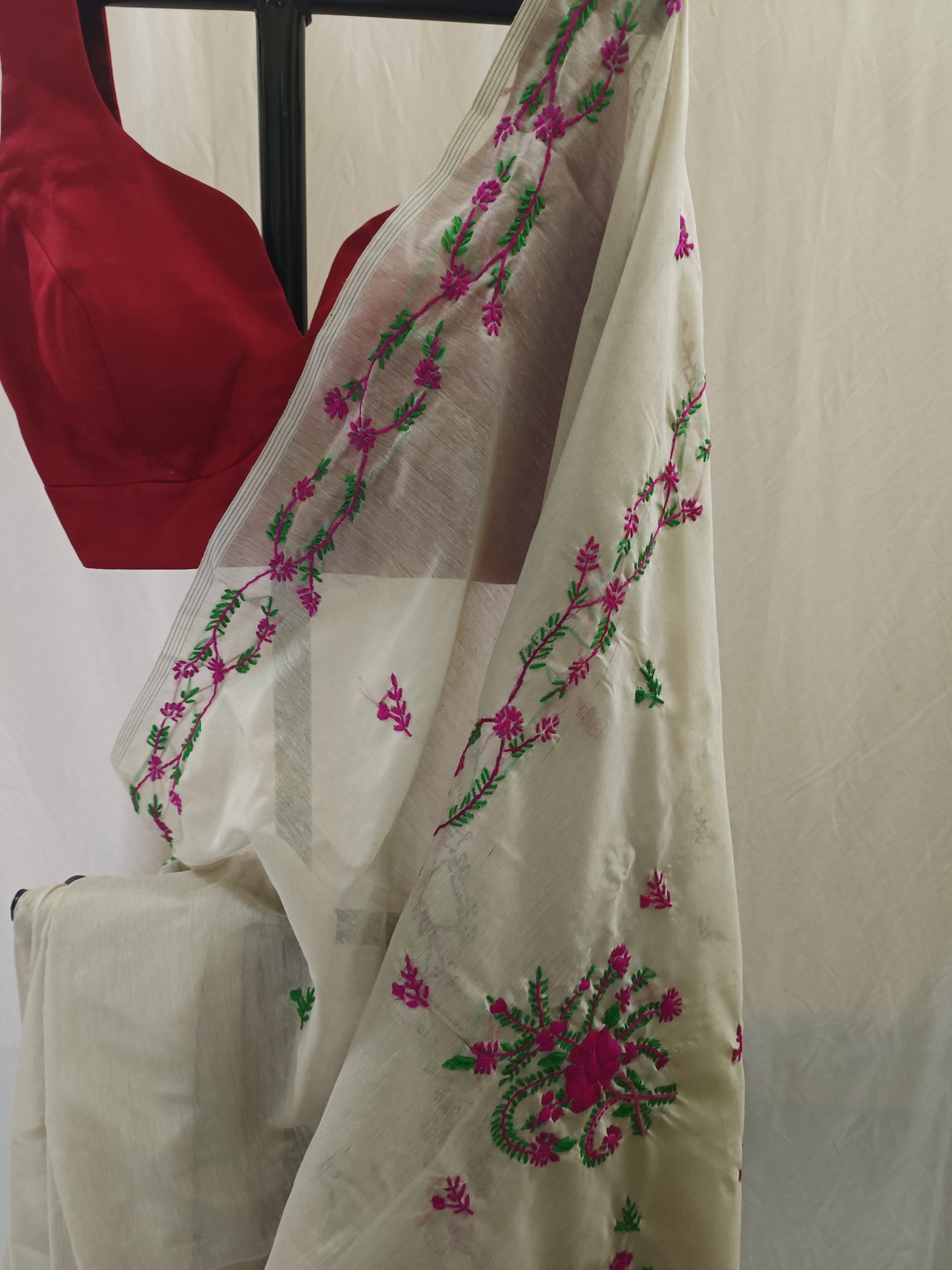 Madhurima Ivory Threadwork Cotton Saree
