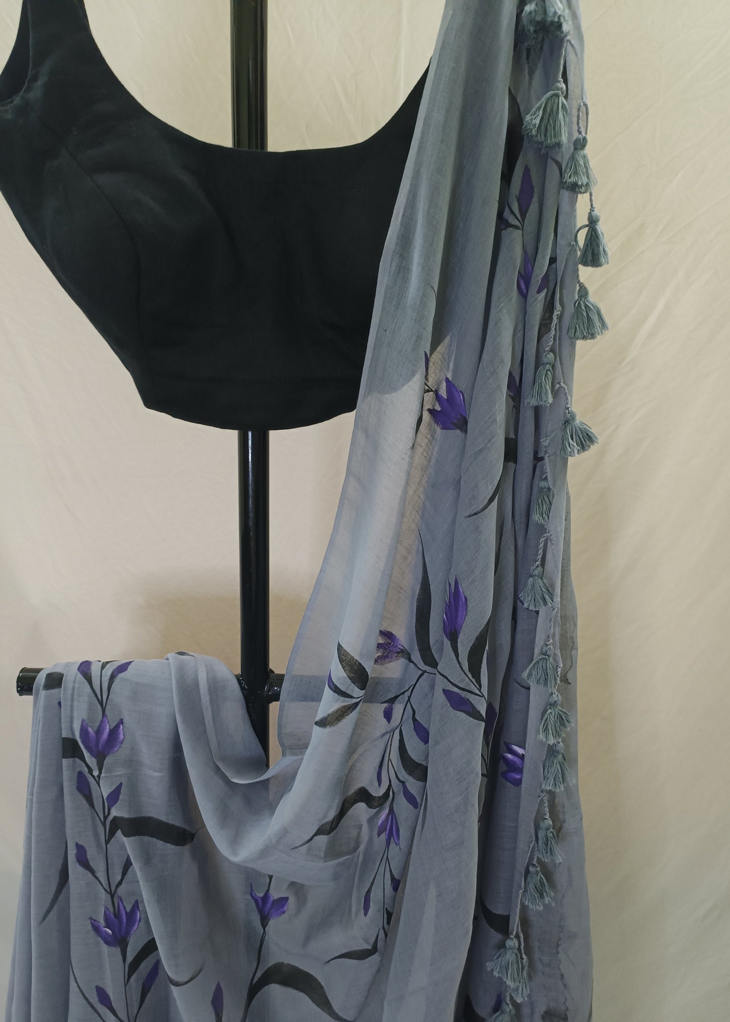 Neelika Grey Mul Cotton Saree