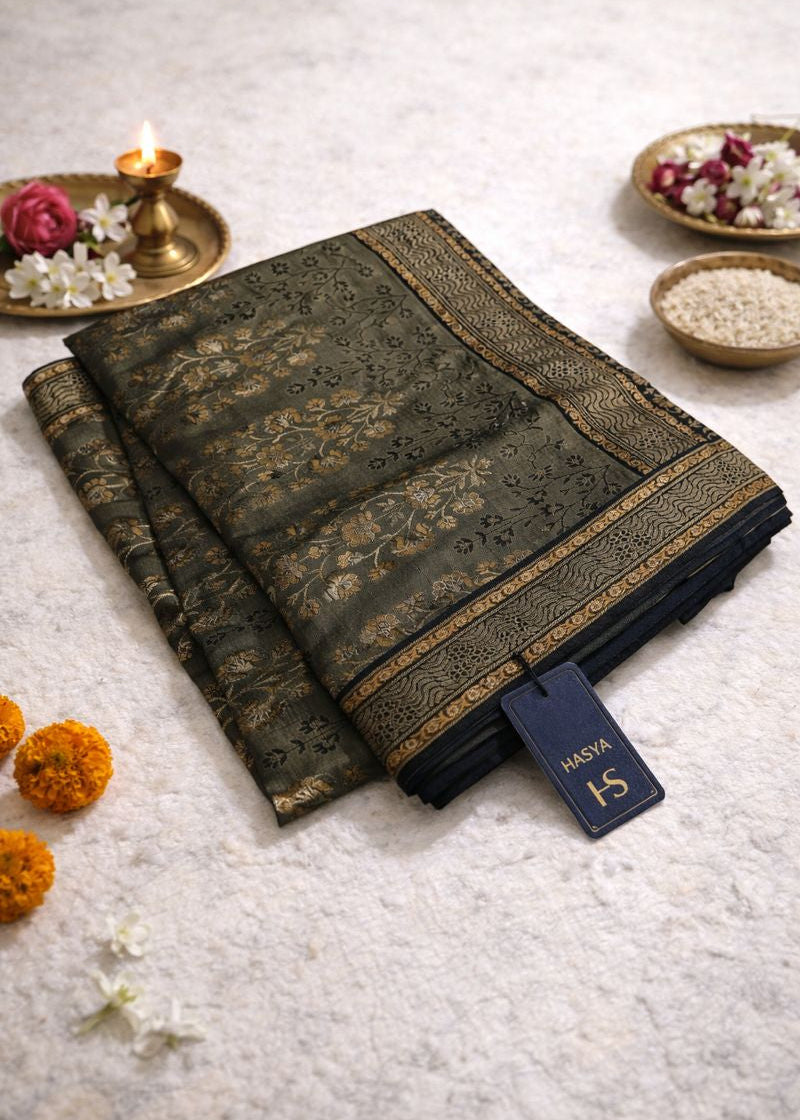 Kaalratri Gold Pure Silk Saree